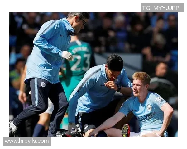 德布劳内伤后泪水瞬间回顾 握紧球队命运的坚韧信念